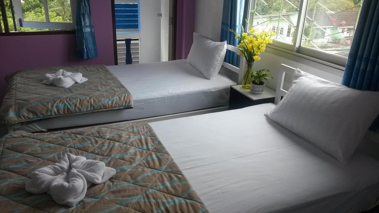 Madinah Hostel Ranong Ban Lum Than Ngoại thất bức ảnh