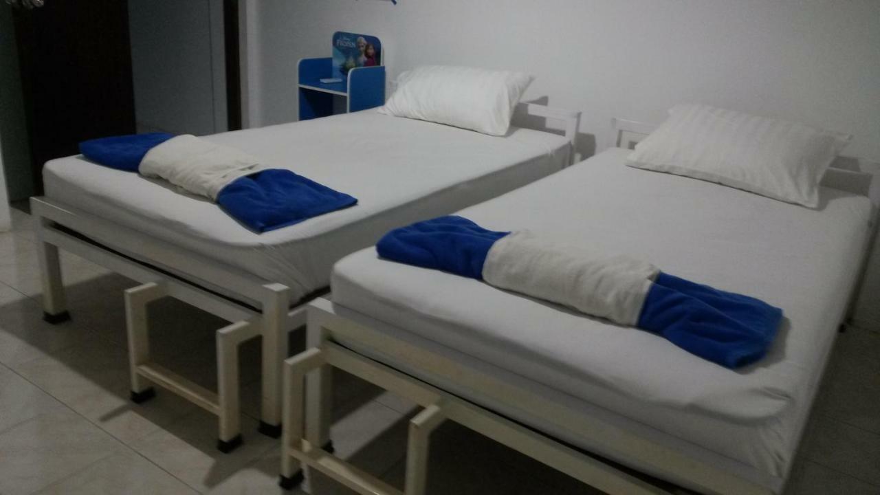 Madinah Hostel Ranong Ban Lum Than Ngoại thất bức ảnh
