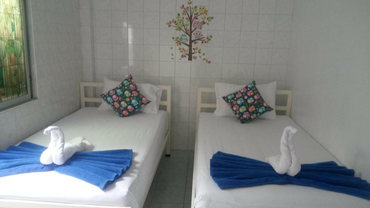 Madinah Hostel Ranong Ban Lum Than Ngoại thất bức ảnh
