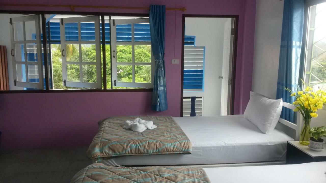 Madinah Hostel Ranong Ban Lum Than Ngoại thất bức ảnh