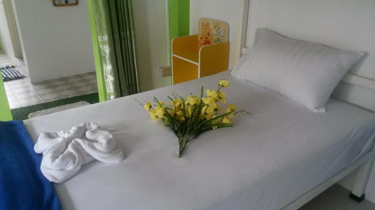 Madinah Hostel Ranong Ban Lum Than Ngoại thất bức ảnh